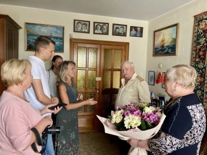 «Единая Россия» поздравляет ветеранов ВМФ