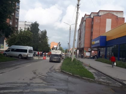 Как проехать к домам на перекрытой улице Комсомольская в Бердске?