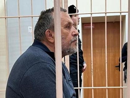 Суд отправил под домашний арест экс-директора театра «Красный факел»