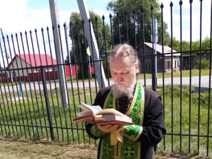 Молебен в День Святого Духа и молебен о даровании дождя в храме с. Багана