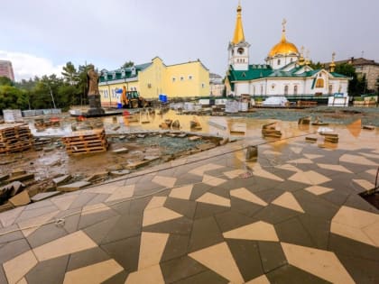 Благоустройство территории между цирком и Вознесенским собором закончится в октябре