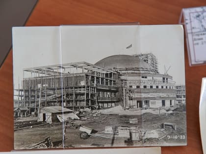 Однажды в Новосибирске: патефон, скрипка, сумочка и другие истории