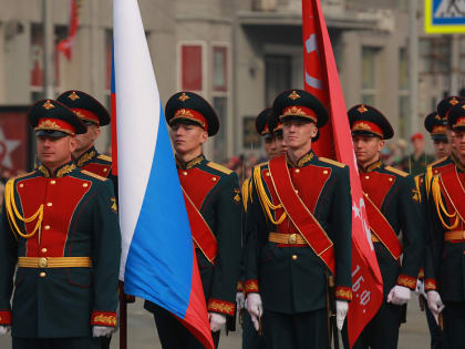 Если вы пропустили: раритет с 9 мая, первые цветы и беговые лошадки