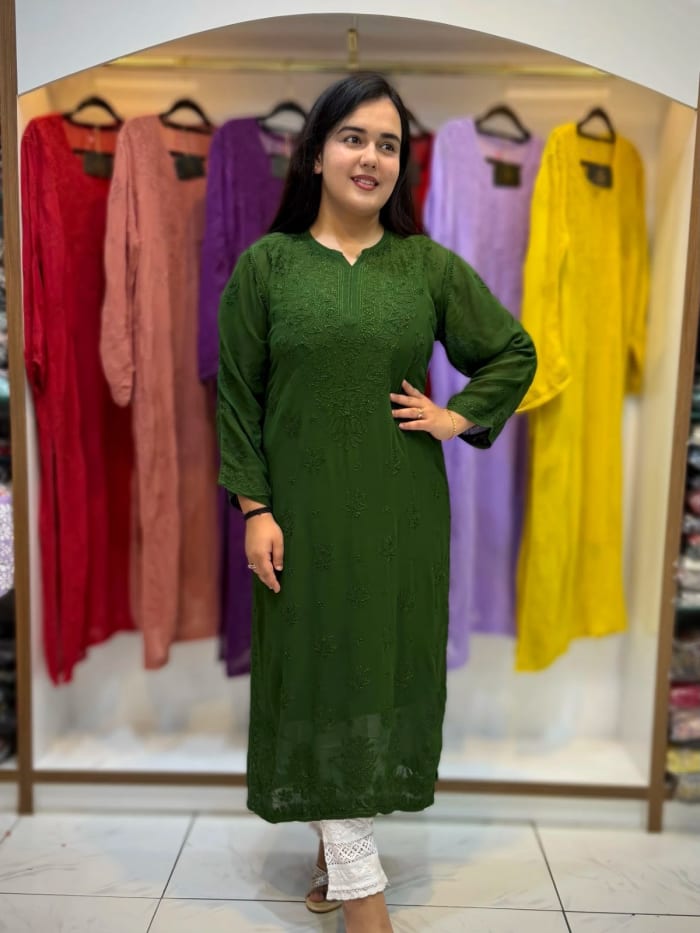 Viscose Bakhiya Jaal Embroidered Chikankari Kurti with Lining