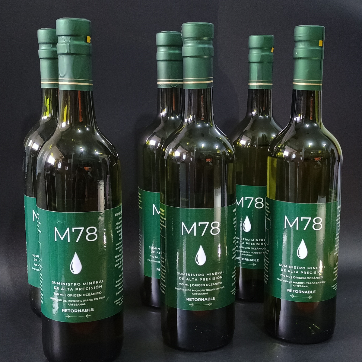 Pallet y materiales de abastecimiento M78