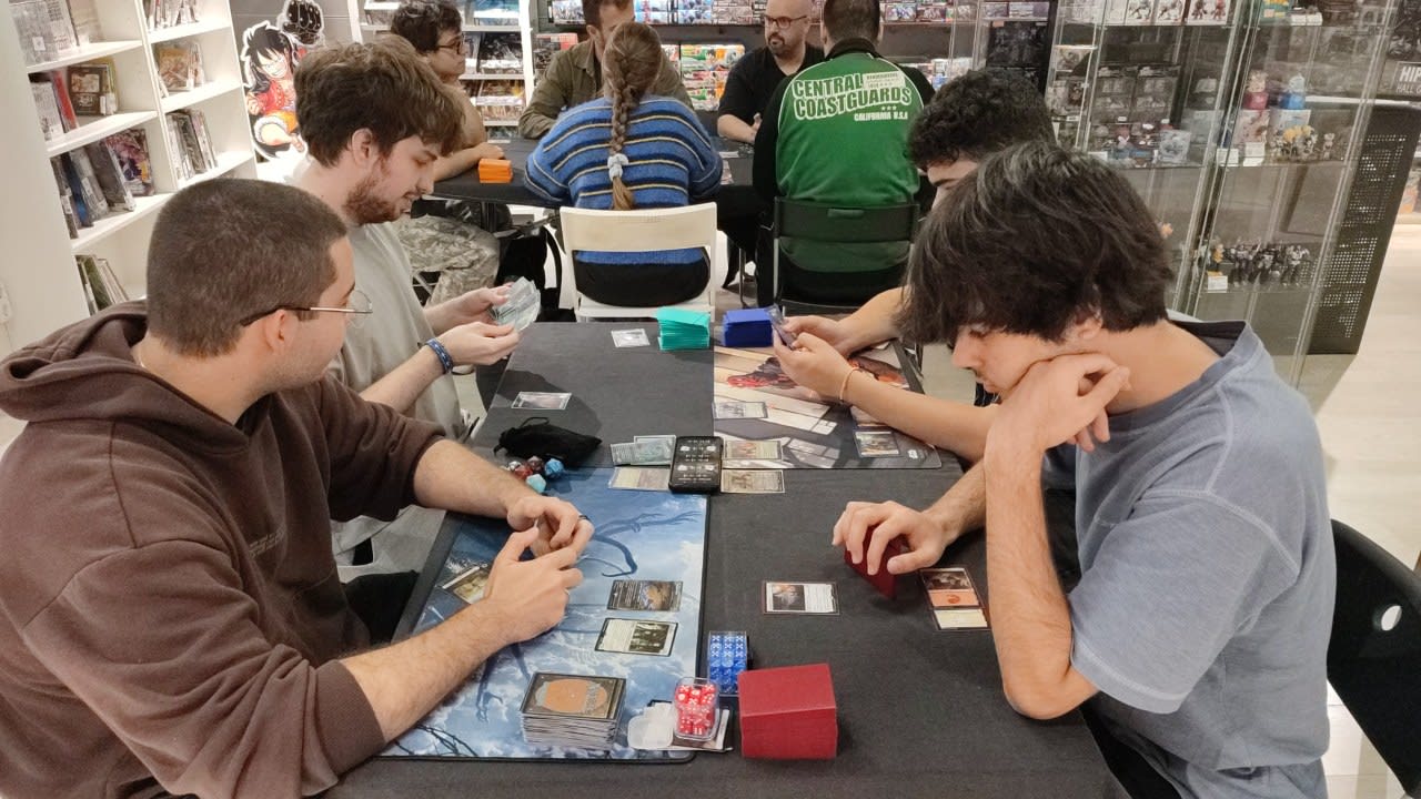 4 al 10 de Mayo Commander Braket 2 - 3