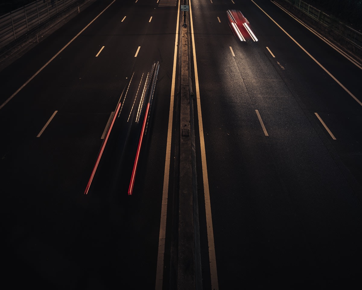 Professional follow-up systems versus manual chasing in service businesses