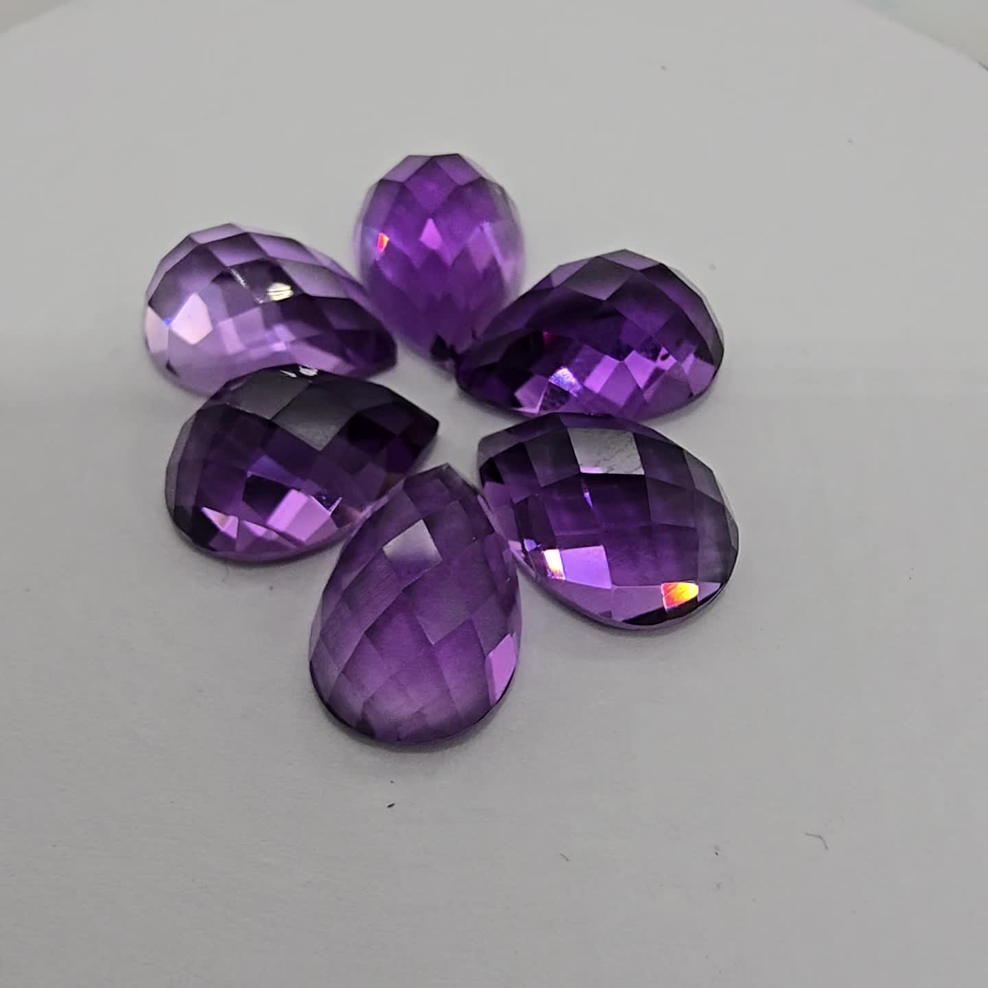 Anteprima video Lotto con 6 Ametiste  Taglio:  Goccia 10x15 mm - 38,96 ct