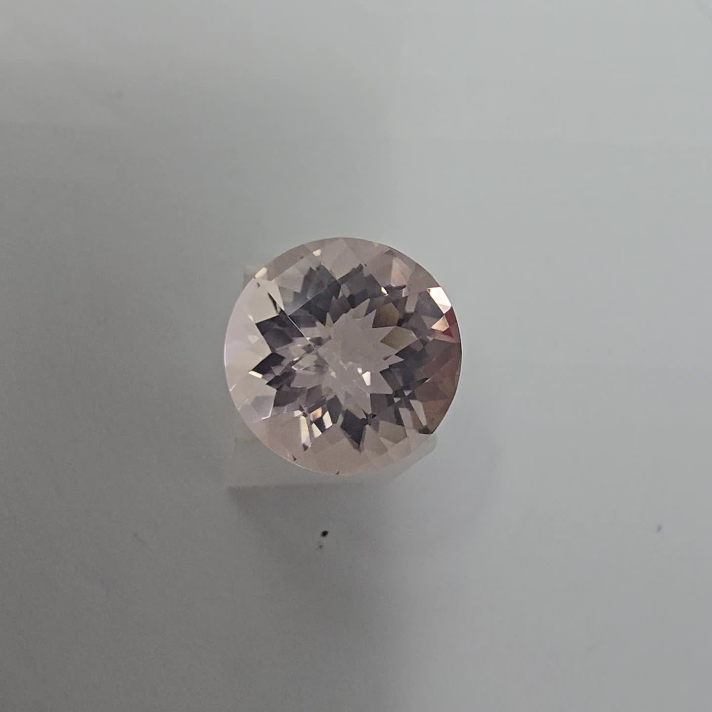 Anteprima video Quarzo Rosa Taglio Rotondo 14 mm - 8,34 ct