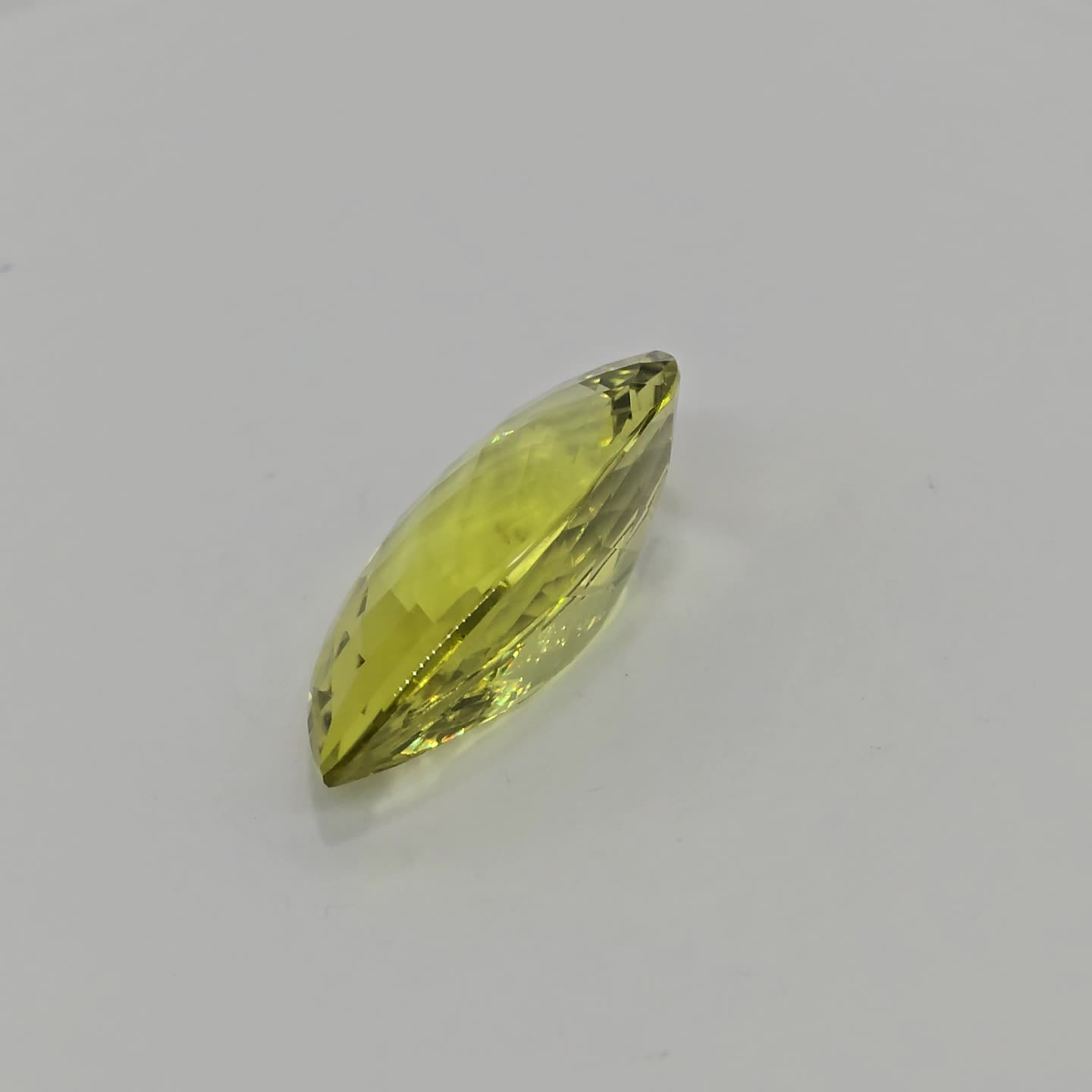 Anteprima video Quarzo lemon Goccia 20x15mm - 15,25 ct