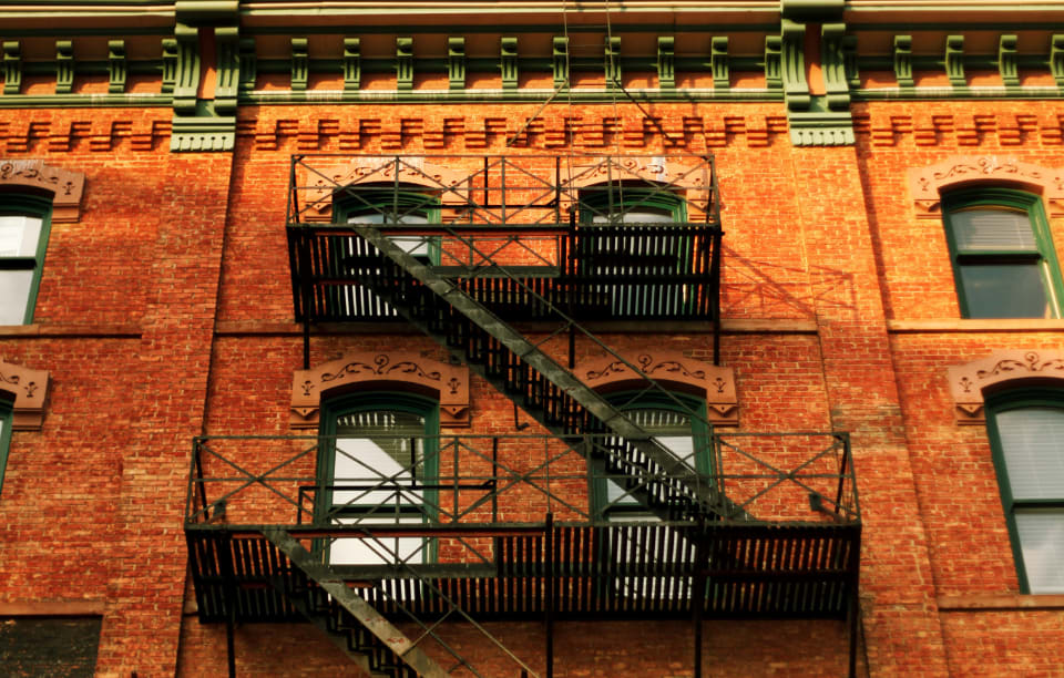 What does a NYC landlord have to provide to apartment tenants?