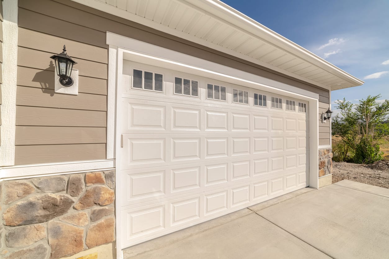 Garrage Rent 5 Tips for Managing a Garage for Rent - RentRedi