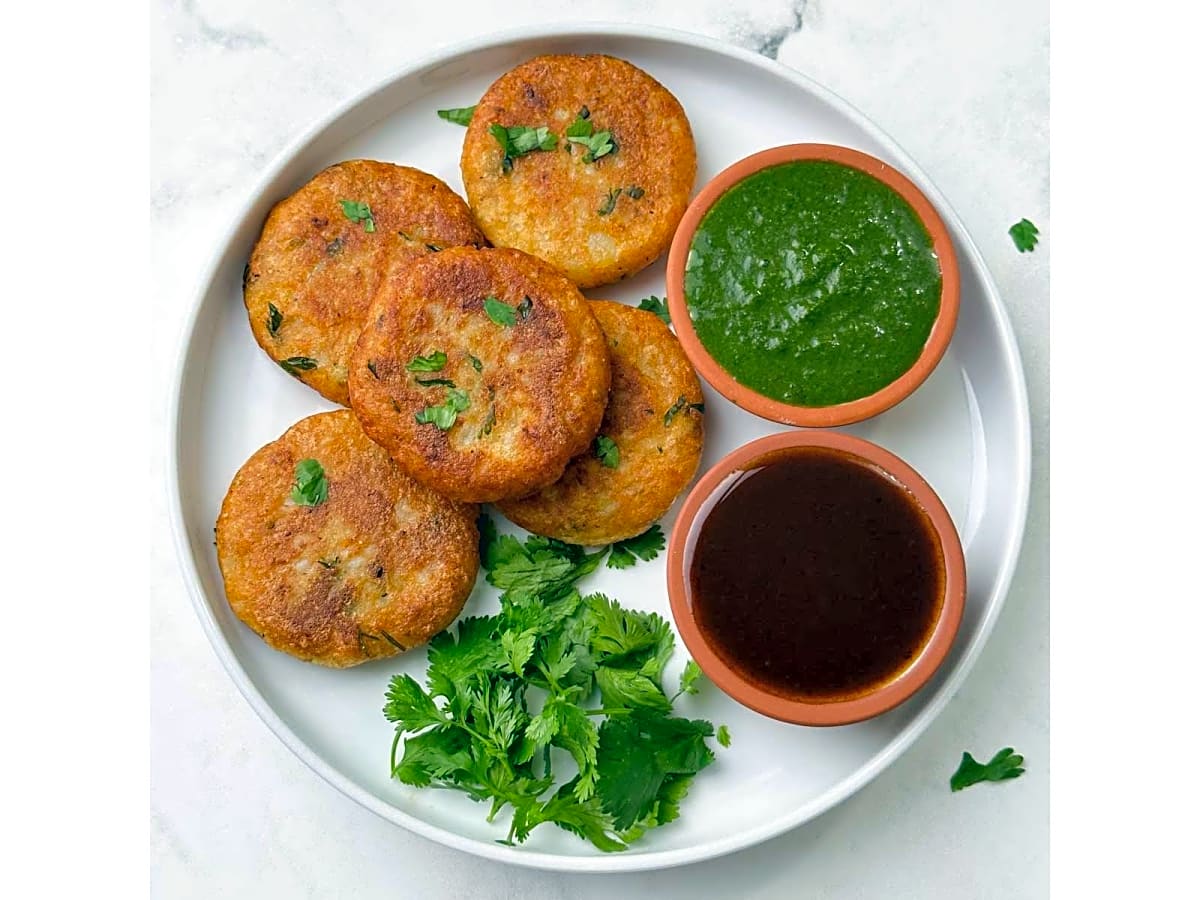 Aloo Tikki Chaat
