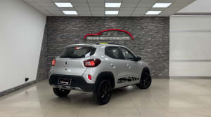 Renault KWID ICONIC OUTSIDER miniatura 17