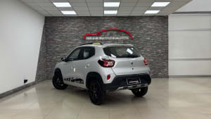 Renault KWID ICONIC OUTSIDER miniatura 12
