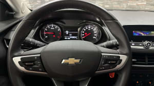 Chevrolet ONIX PLUS MT miniatura 5