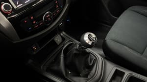 Nissan FRONTIER 4X2 XE MT miniatura 4