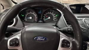 Ford FIESTA KINETIC DESIGN SE PLUS miniatura 10