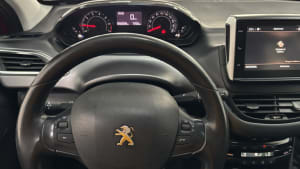 Peugeot 2008 FELLINE miniatura 10