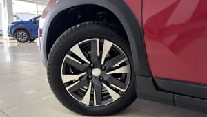 Peugeot 2008 FELLINE miniatura 17