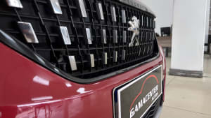 Peugeot 2008 FELLINE miniatura 9
