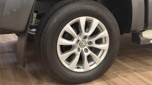 Volkswagen AMAROK COMFORTLINE 4X2 MT miniatura 8