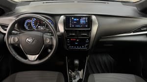 Toyota YARIS XLS CVT miniatura 3