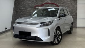 DFSK E5 PLUS PHEV miniatura 1