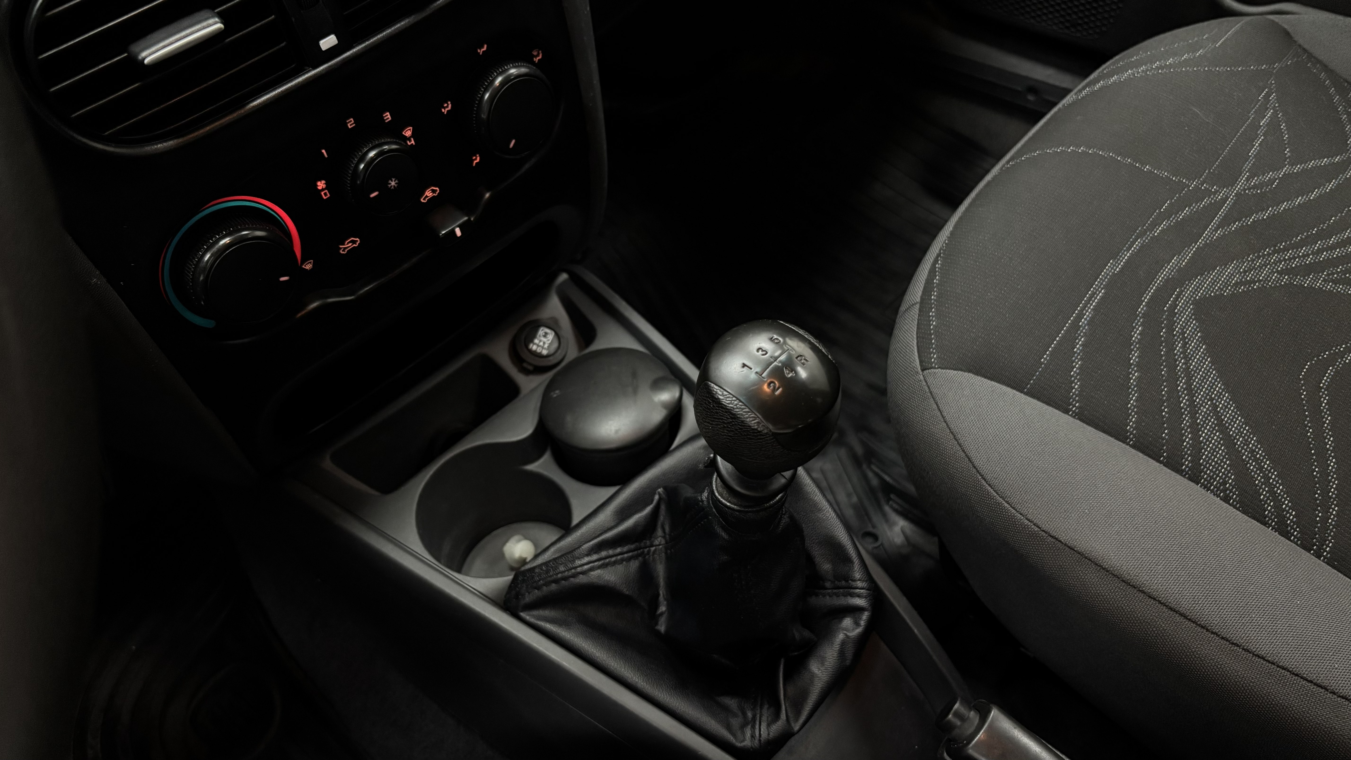 Fiat STRADA WORKING miniatura 4