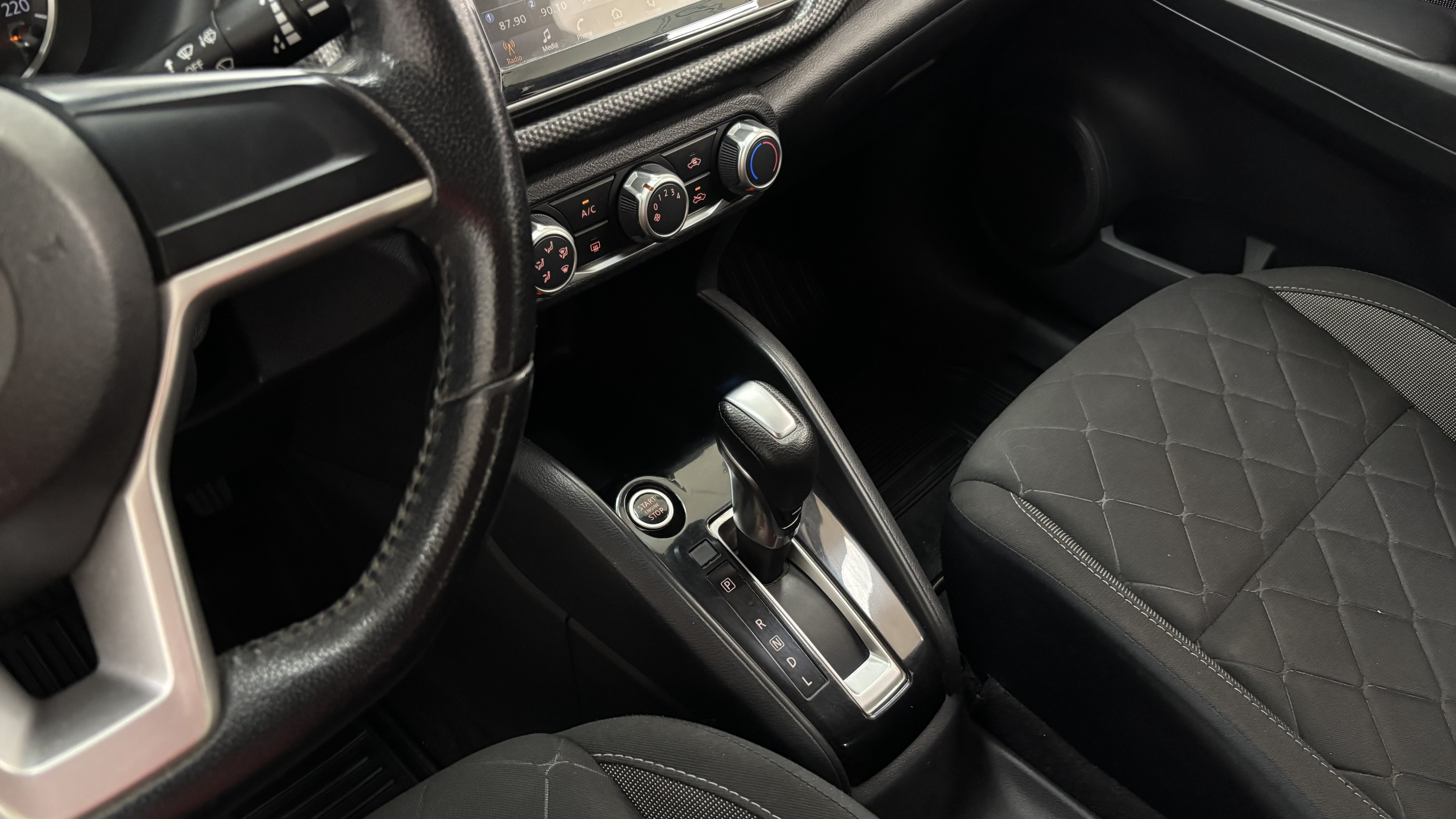 Nissan KICKS ADVANCE CVT miniatura 4