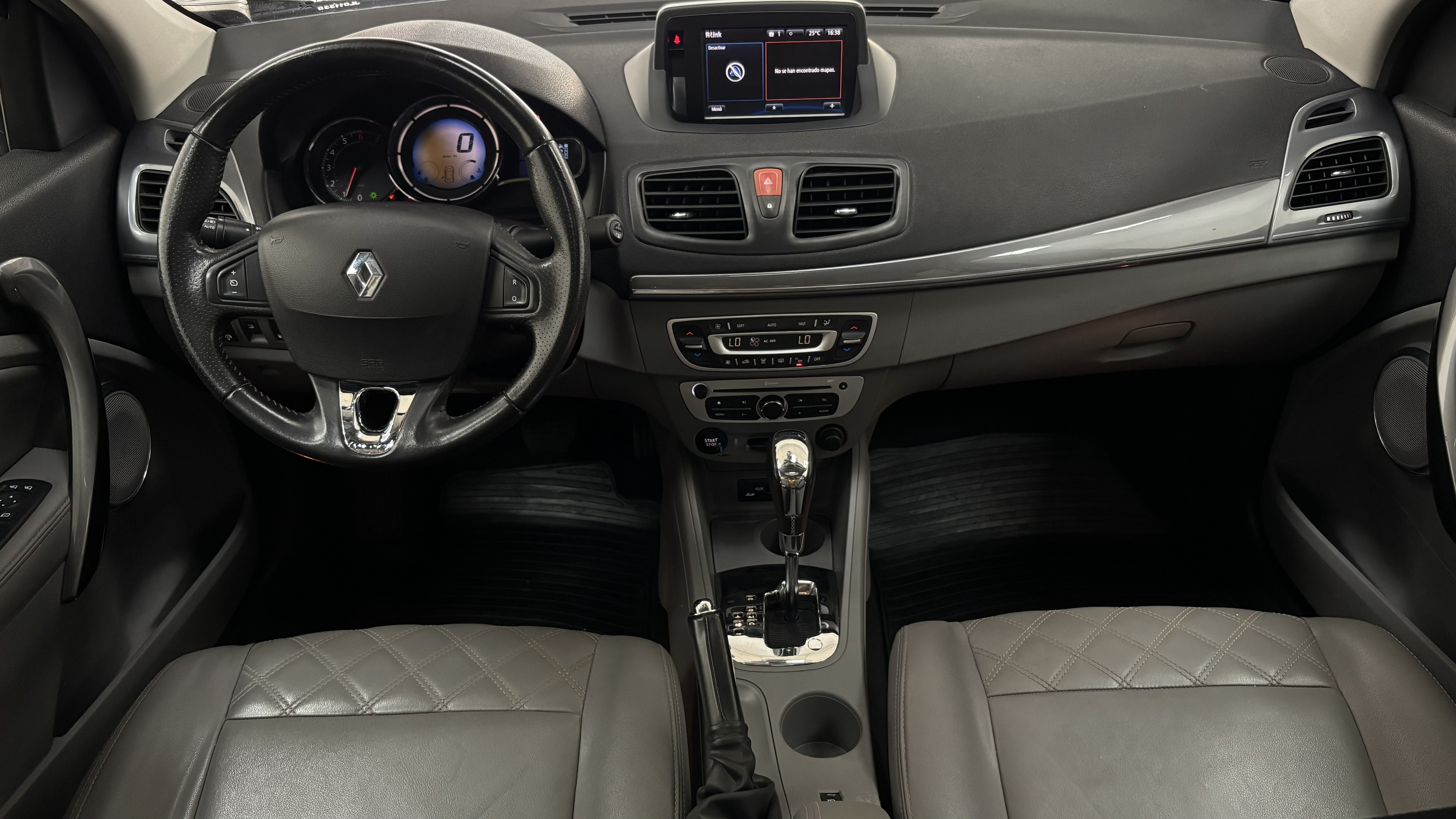 Renault FLUENCE PRIVILÈGE miniatura 3