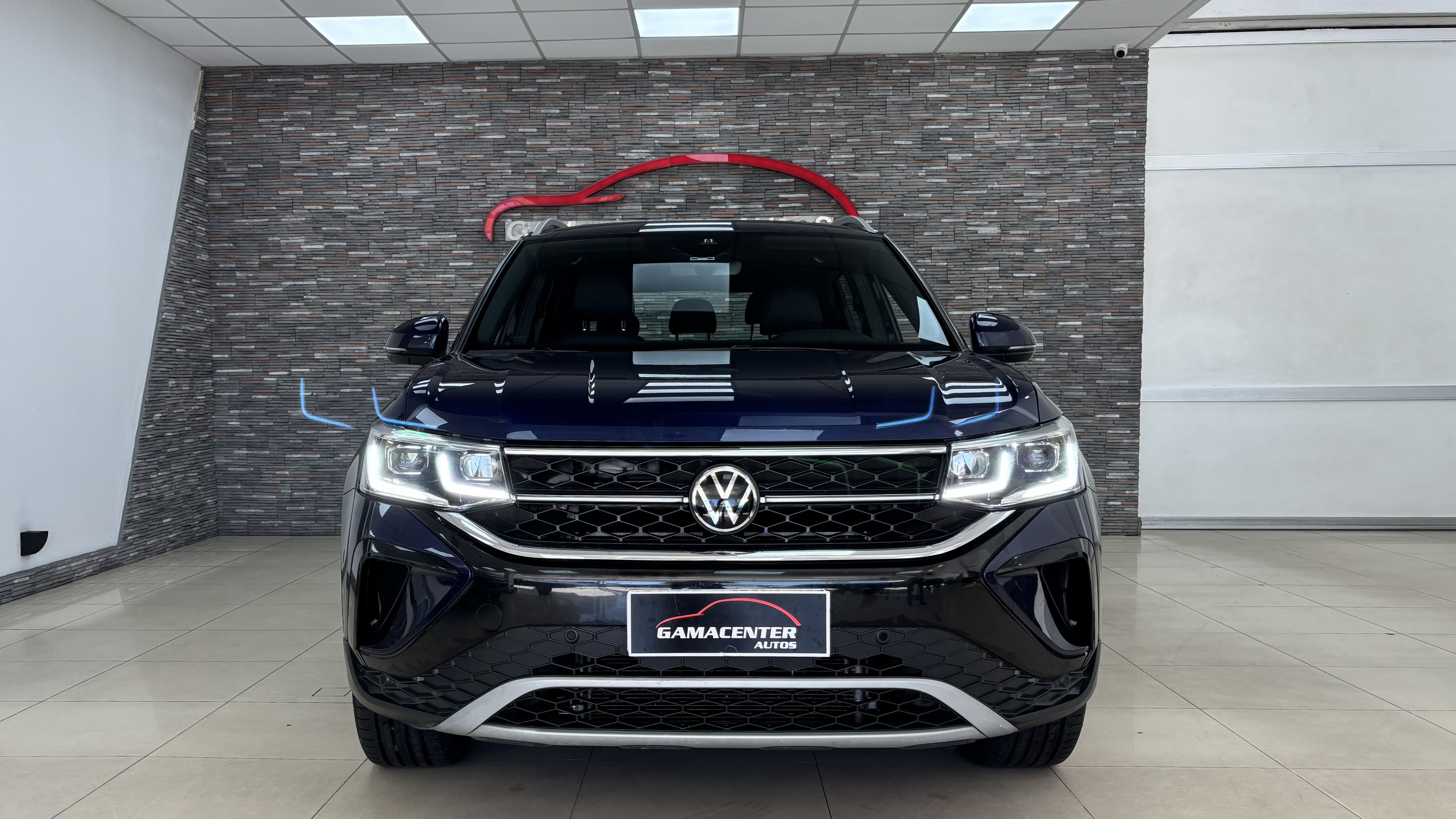 Volkswagen TAOS HIGHLINE 250 TSI miniatura 2