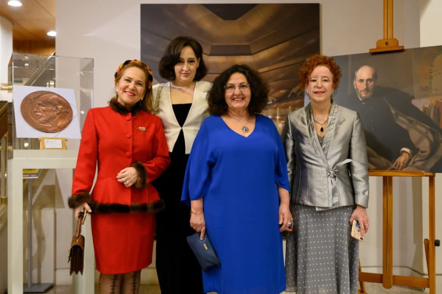 Con Concepción Romera y Nieves García Yugueros