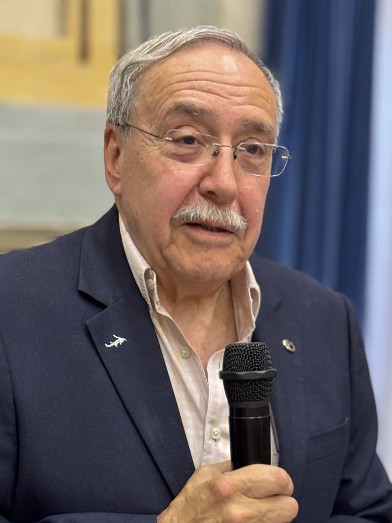 Carlos J. Bustamante - Eva Nogales - Richard Henderson - Santiago Ramón y Cajal - Universidad de Salamanca - BioPhySAL