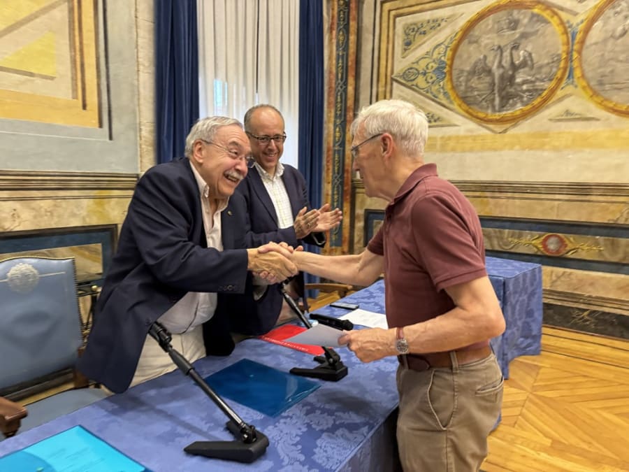 Carlos J. Bustamante - Eva Nogales - Richard Henderson - Santiago Ramón y Cajal - Universidad de Salamanca - BioPhySAL