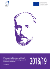 Portada del informe sobre el Programa Ramón y Cajal 2018/19, mostrando un retrato en blanco y negro de Santiago Ramón y Cajal en un fondo blanco con texto en morado.