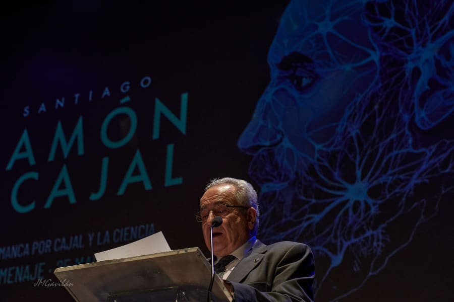 Juan A. de Carlos. II Premio D. Santiago Ramón y Cajal: Trayectoria.