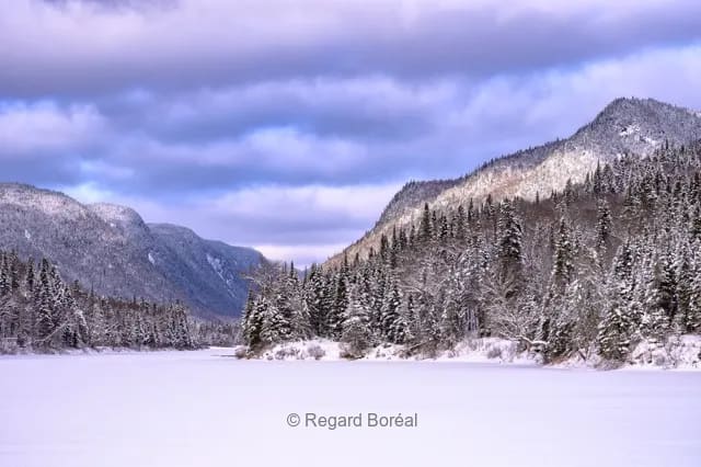 Parc. Hiver au Québec. Paysage du Québec. Montagnes. Québec - Regard Boréal
