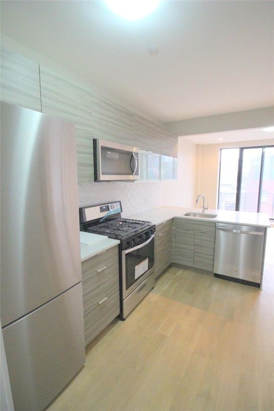 1BD Duplex Condo with Private Garden — Clinton Hill, Brooklyn