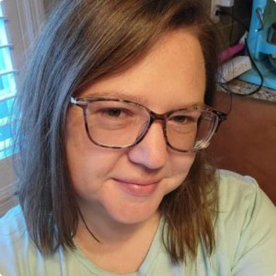 Photo of Gina Romblad, LCSW