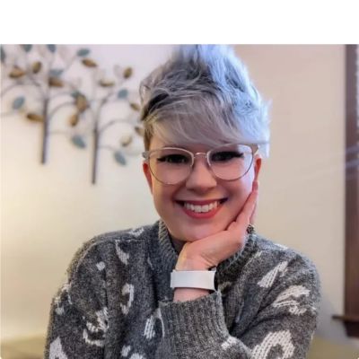 Photo of Julia Erity