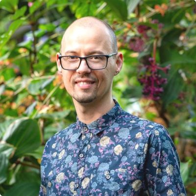 Photo of Ry Kron, LLMSW