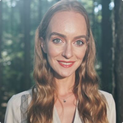 Photo of Lauren Piekarz, LCPC