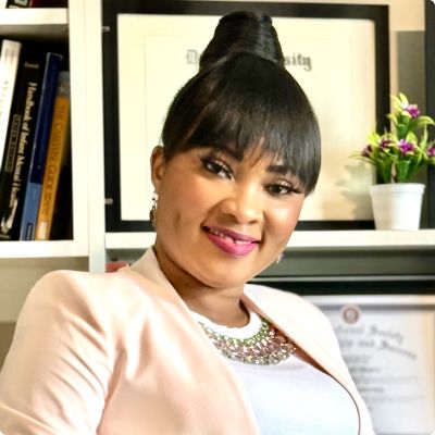 Photo of Dr Fey Ramey DNP, APRN, PMHNP