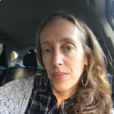 Photo of Gail Reagan