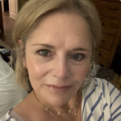 Photo of LYNN LOUISE WONDERS