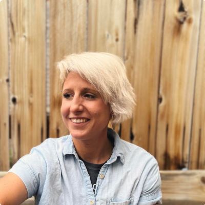 Photo of Sarah Schwarz