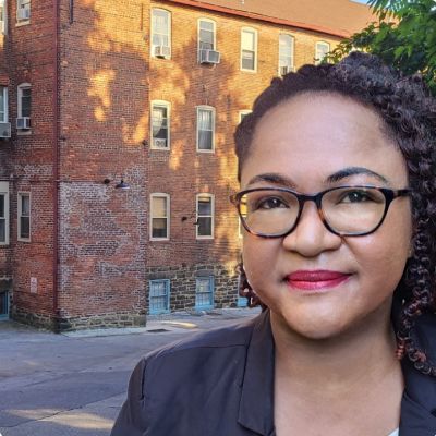 Photo of Nicole Harrison