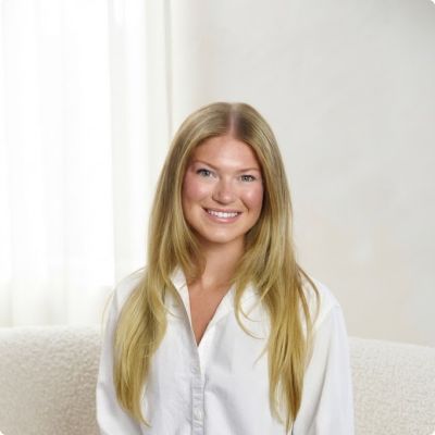 Photo of Hannah Moore
