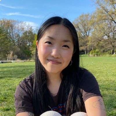 Photo of Elaine Lo